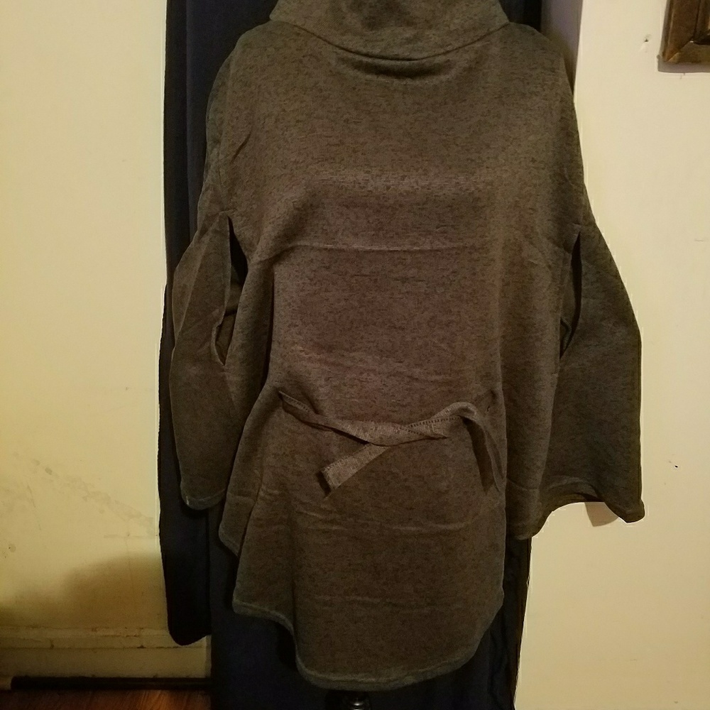 Poncho cape